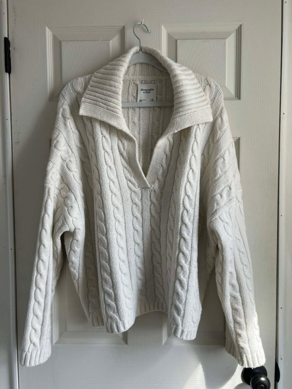 Abercrombie & Fitch Oversized Cable Knit Sweater XL Cream Cozy Chunky Collared